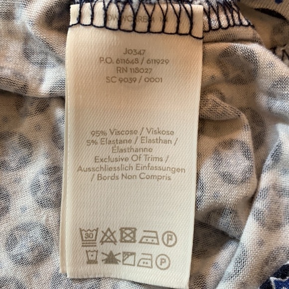 Boden size 8 blue and white top with star pattern. - Picture 5 of 5